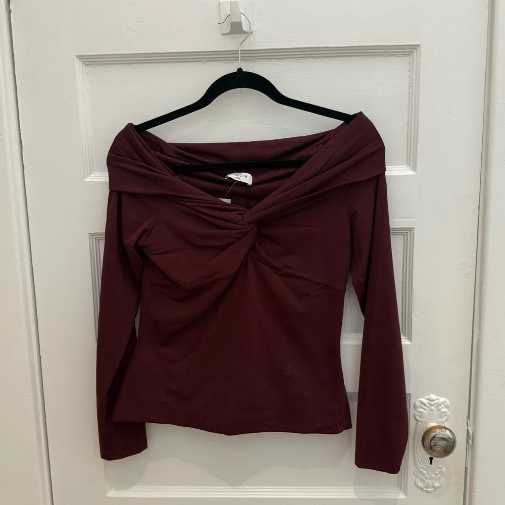 Aritzia Contour Twist Off-shoulder Longsleeve, in Sumac Burgundy, Size L - Picture 5 of 7